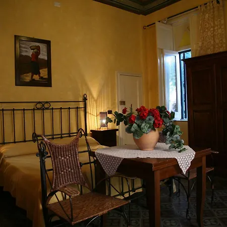 Antica 4*