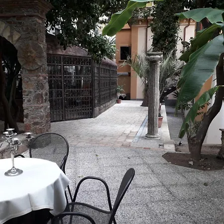 فندق Antica