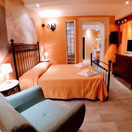 Antica 4*