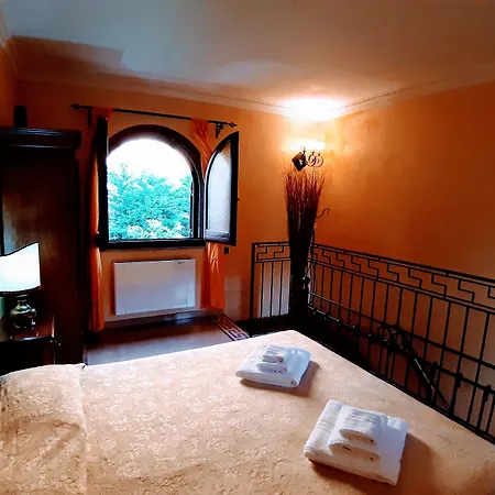 Antica 4*