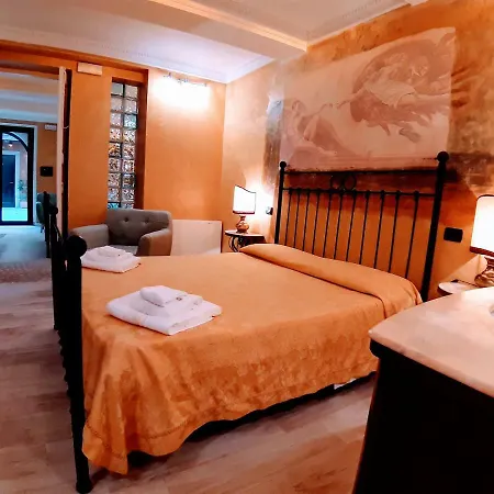 Antica 4*
